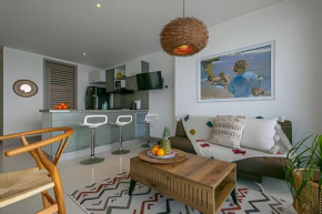 Laurdhomes Palmetto Beach Sea View, for working